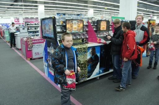 Киберспорт - Фото с турнира по "Сокровищам Монтесумы 3" в Media Markt